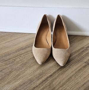 J Crew Tan Suede Kitten Heels, Size 8.5